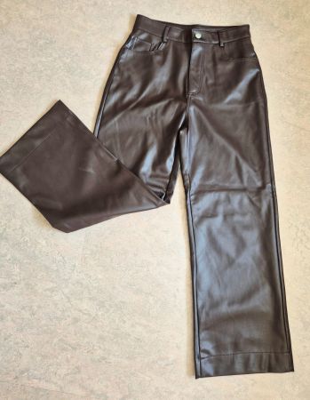 HOSE BRAUN OHANIES M S LEDER OPTIK,  TOP ZU BLUSE TUNIKA