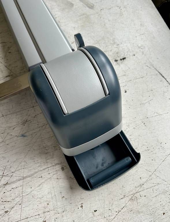 Alle Werkzeuge: Leitz Superlocher – Gebraucht aus Zürich von jov_jg9g 3