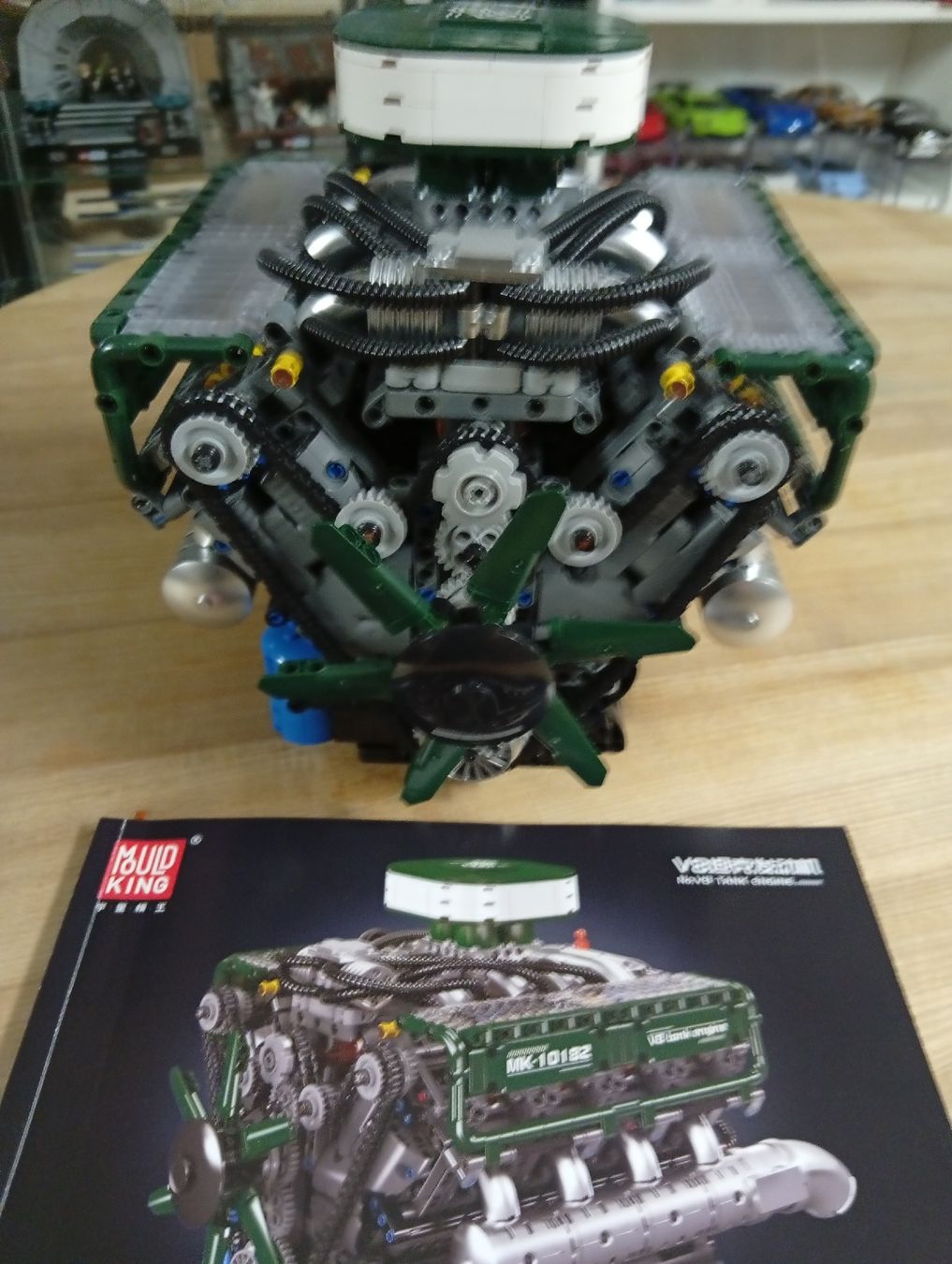 Jeux de construction: Moud King V8 Tank Engine 10182  – D'occasion à Trun par kawak1 1