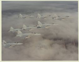 Pressefoto Formation F/A-18 Hornet auf Kodak Fotopapier
