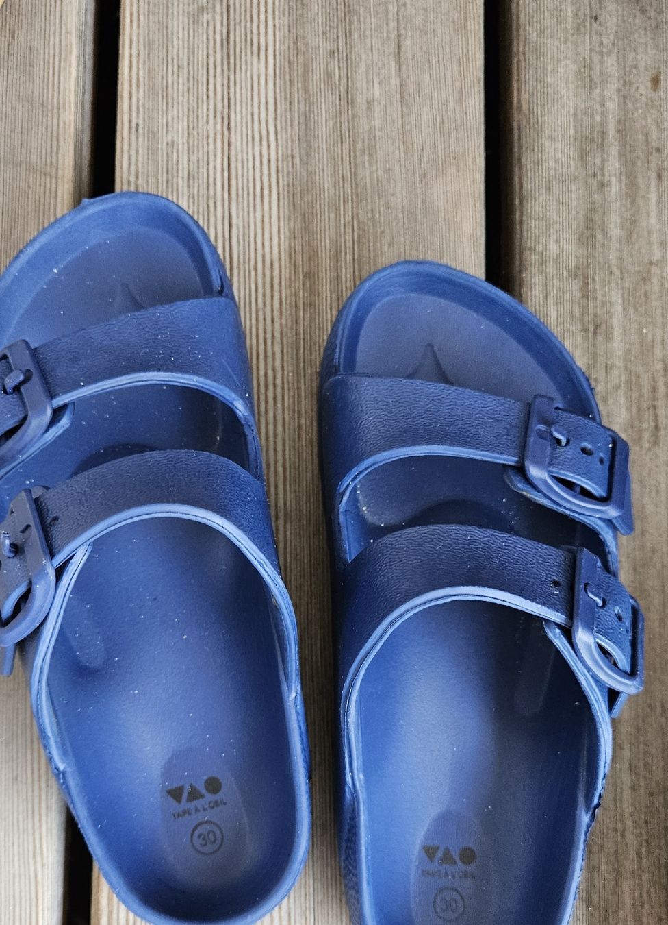 Manor Scarpe per ragazzi: Sandalen, Badelatschen Gr. 30 Manor – Usato da Engelburg venduto da Joana87