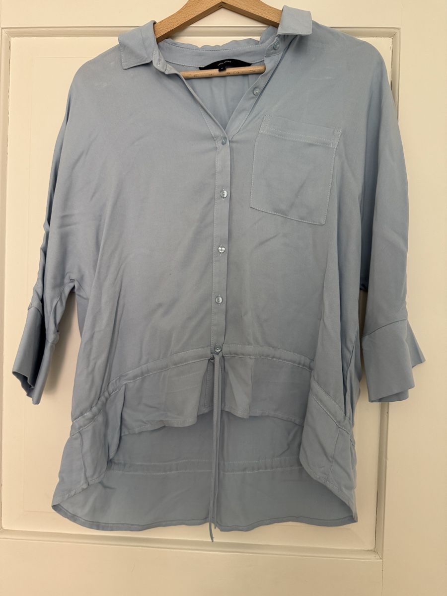 Vero Moda Chemises: Weiche Hemdbluse, hellblau Grösse M guter Zustand – D'occasion à Chur par ann_2c7l