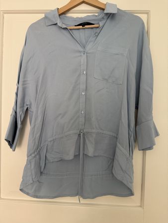 Weiche Hemdbluse, hellblau Grösse M guter Zustand