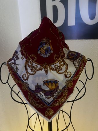 Trussardi Tuch 50 × 50 cm – klassisches Vintage Design