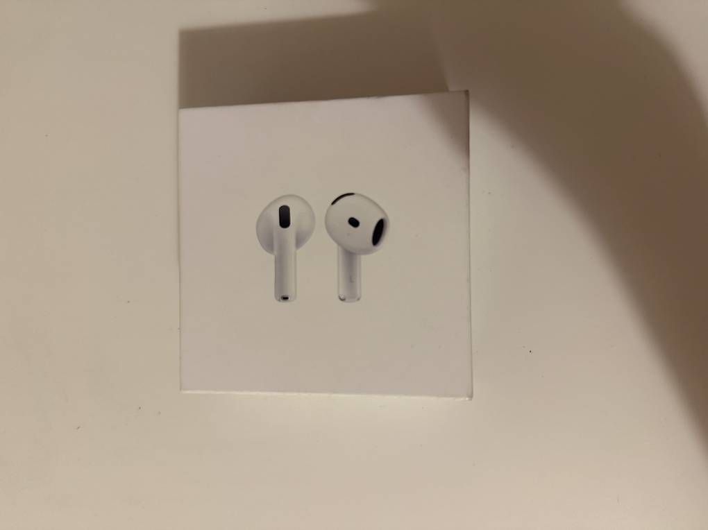 Cuffie: Air Pods 4 – Usato da Olten venduto da leoniee290118