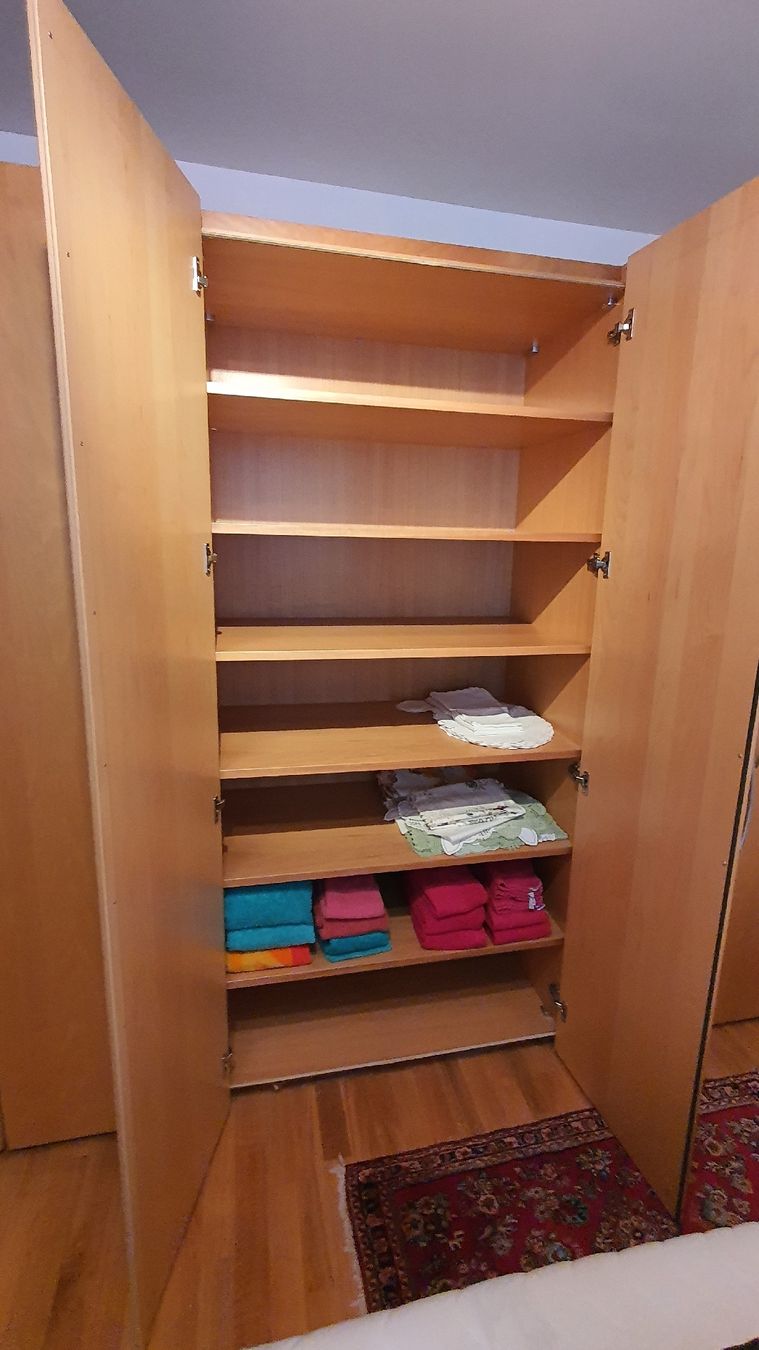 Hülsta Armadi: Kleiderschrank 6 türig – Usato da Triengen venduto da El-Fa 2