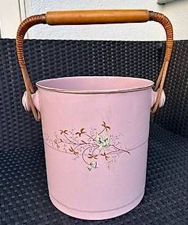 Ciotole: Antikes Waschset 4-teilig Email rosa – Usato da Samstagern venduto da Garfield13 2