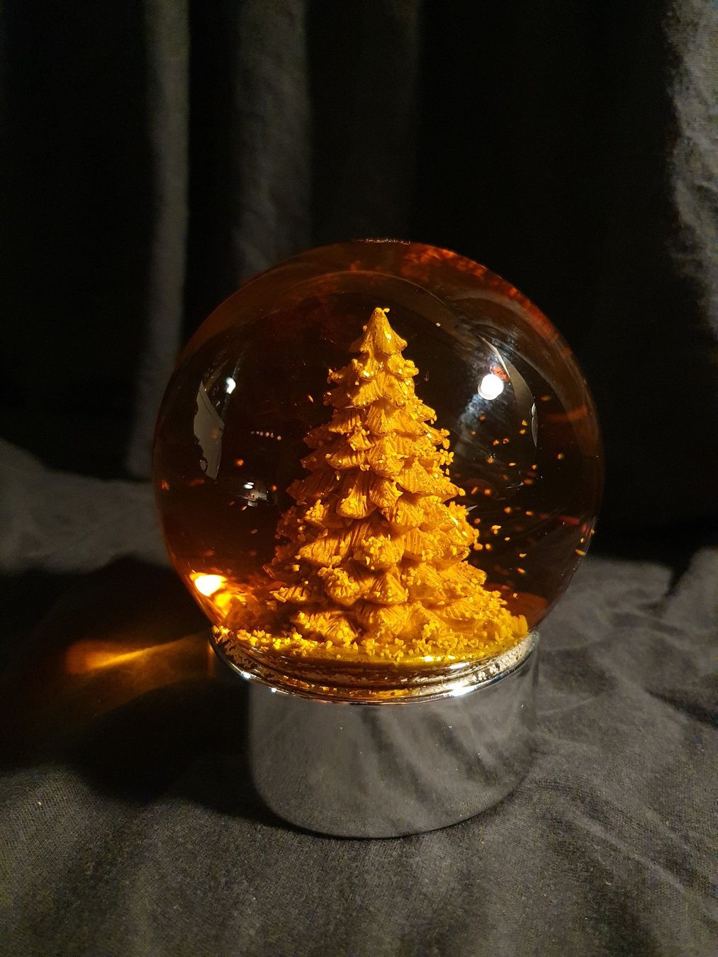 Tutte le decorazioni: Schneekugel mit Tannenbaum – Usato da Worb venduto da FroLok 3
