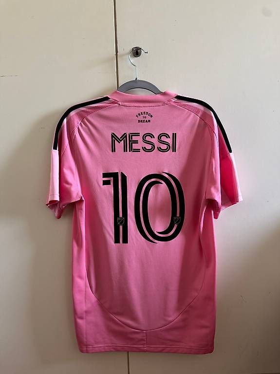 Canottiere & Pantaloni: Inter Miami 2025 Home - Messi 10 – Usato da Thierachern venduto da michael_ma
