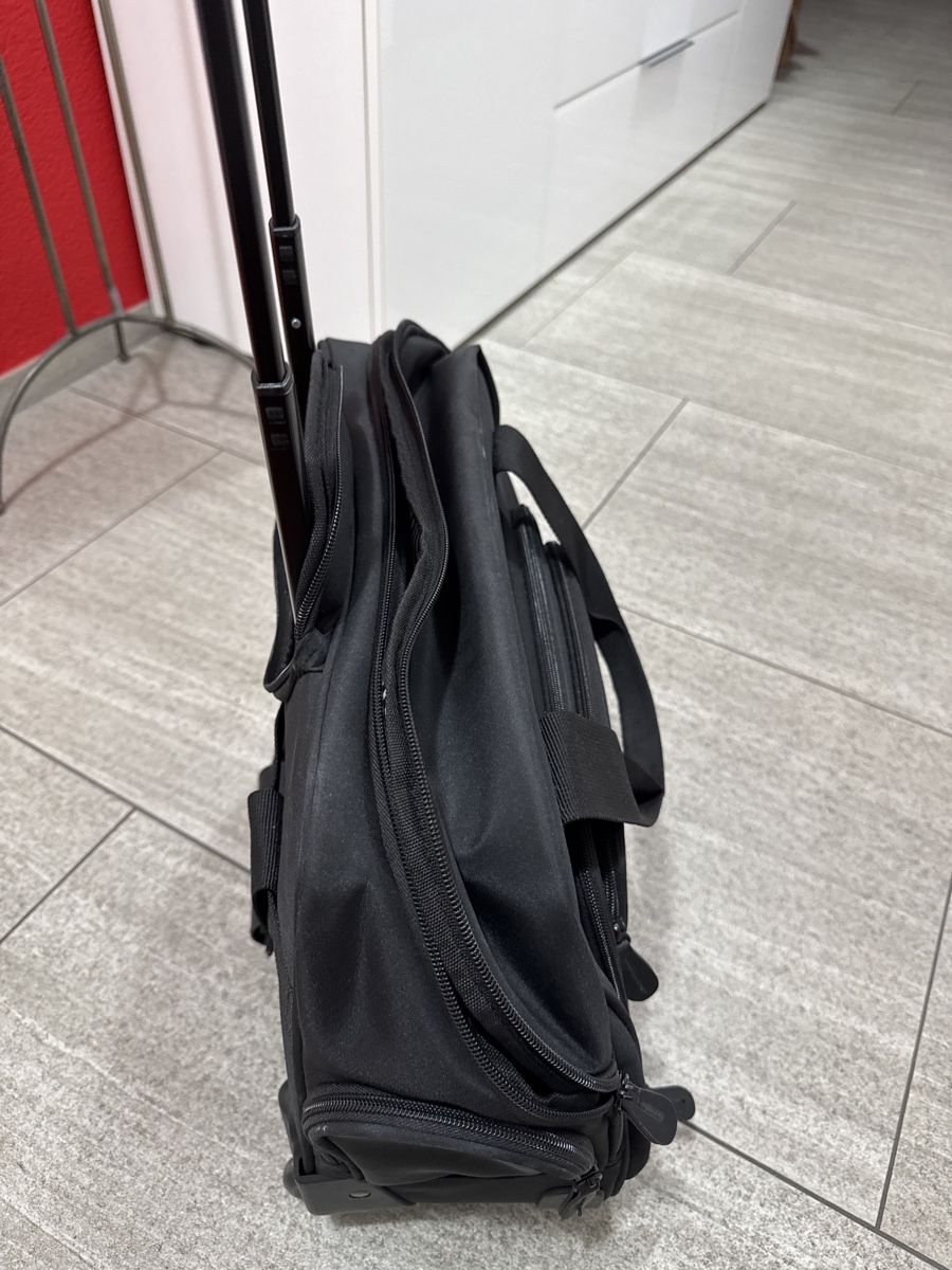 Borse: Geräumige schwarze Reisetasche mit Rollen – Nuovo (secondo la descrizione) da Arbon venduto da Tuncer06 2
