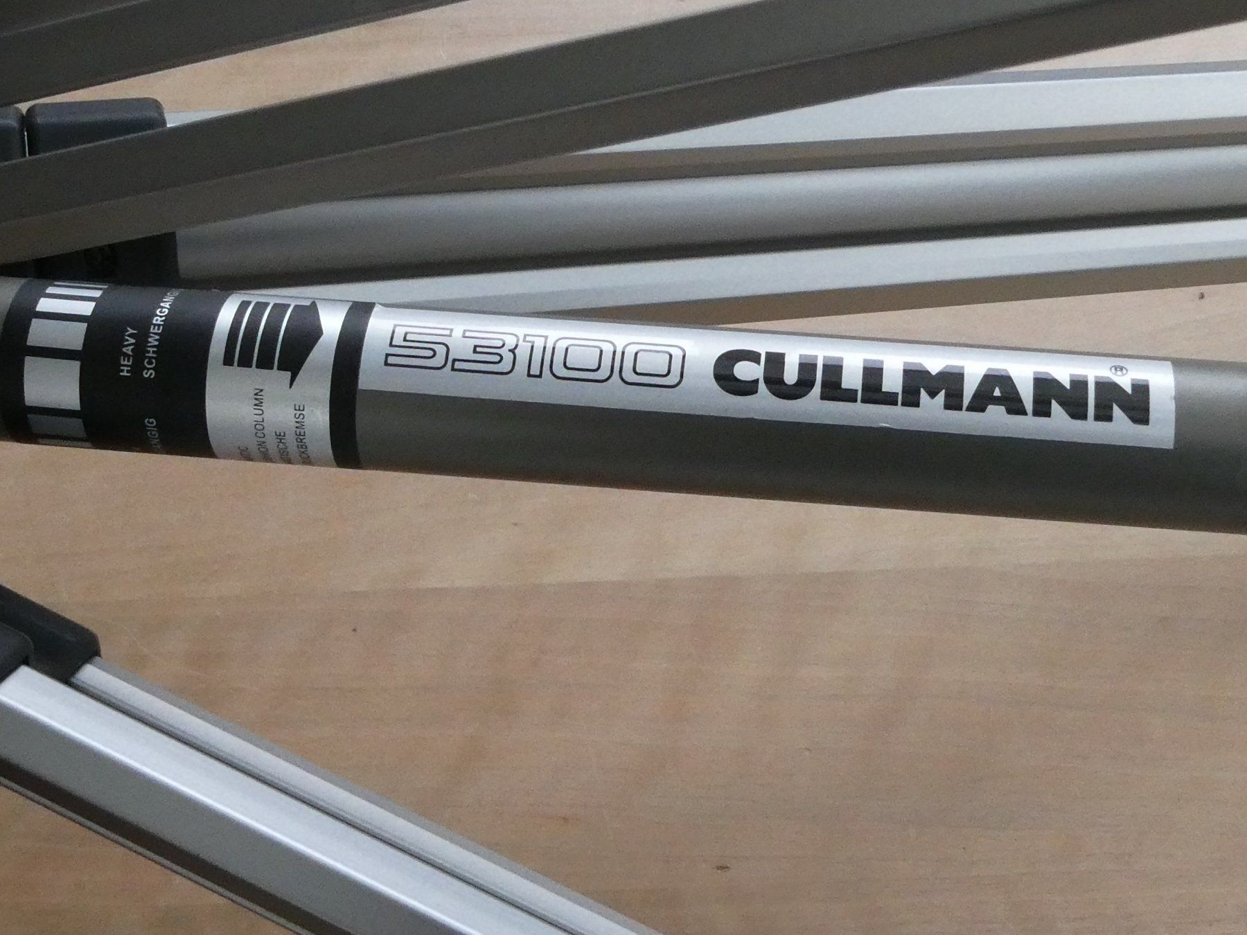 Treppiedi & Teste: Stativ Cullmann 53100 – Nuovo (secondo la descrizione) da Beromünster venduto da legolas_mt-gd 5