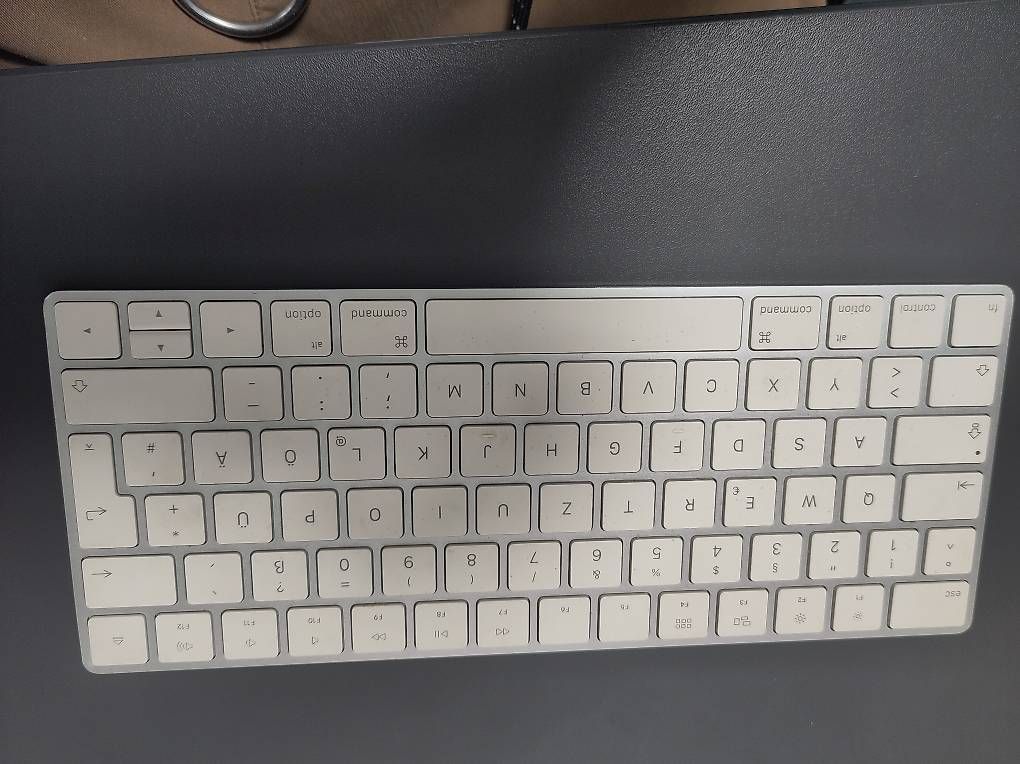 Claviers: Apple Tastatur  – D'occasion à Jona par fre_8q2s 2
