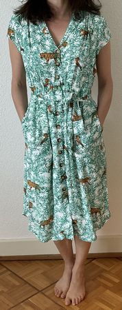 Robe d'été Maeve, motifs tigres et feuillage