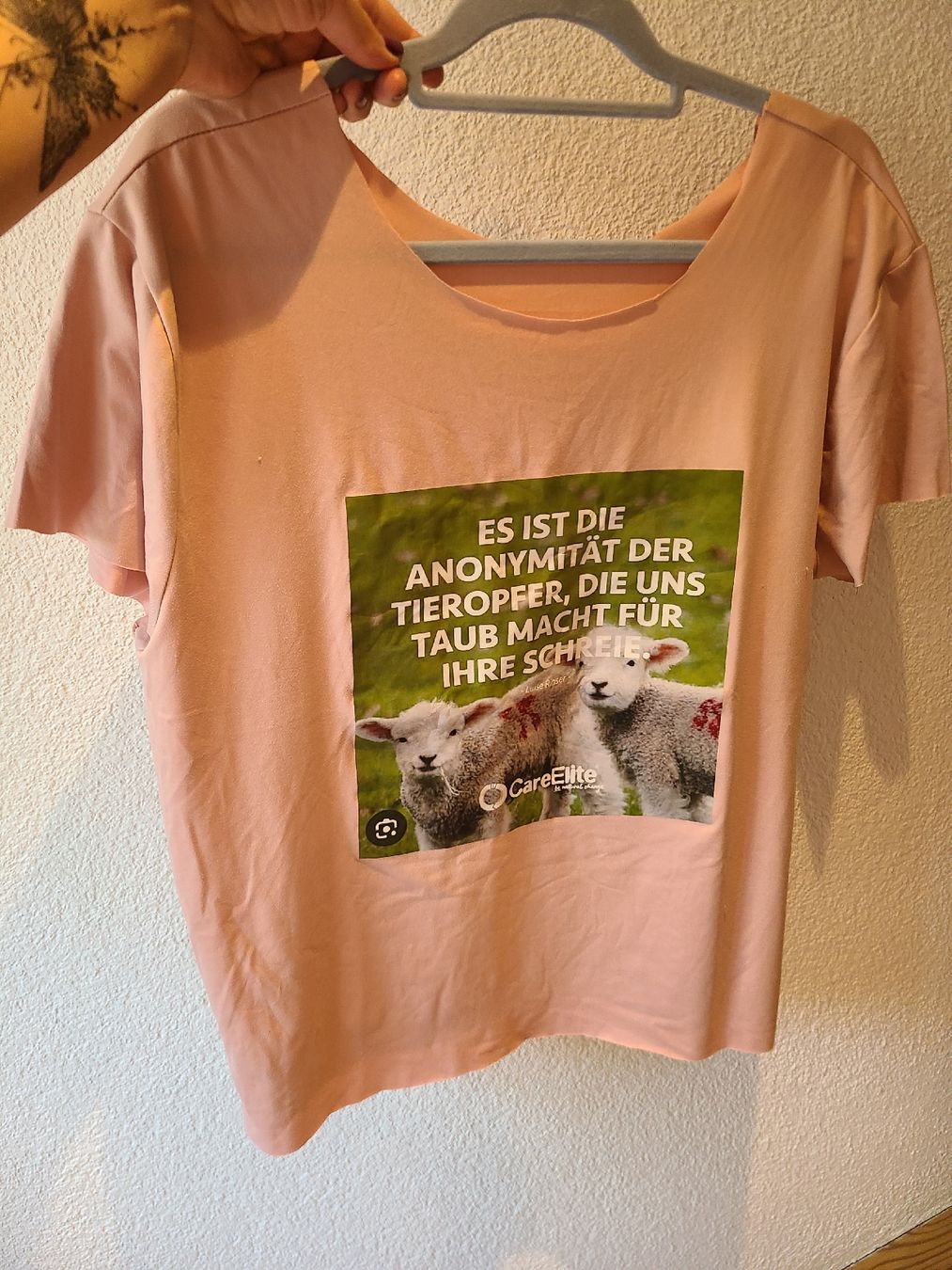 T-shirt: Stylischer Damen T Shirt – Usato da Zihlschlacht venduto da Sun25