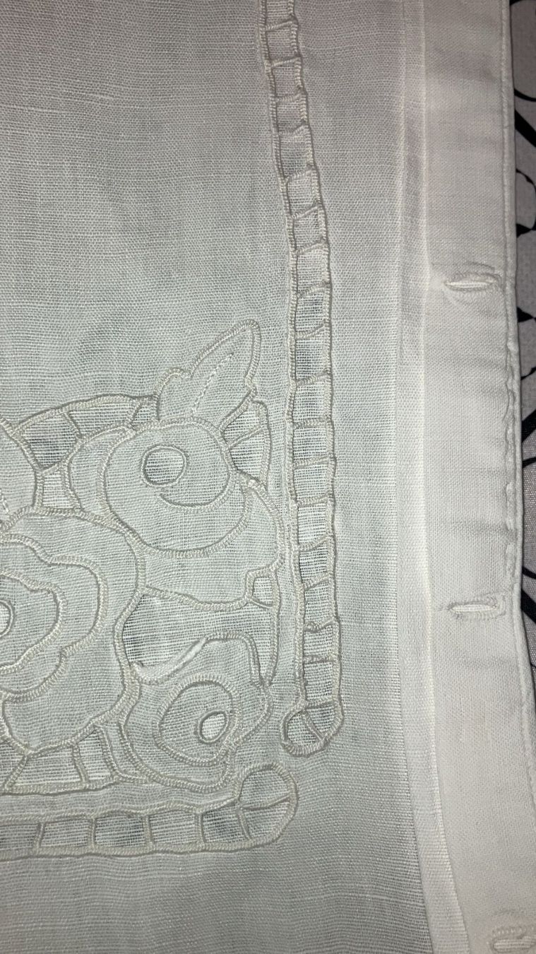 Biancheria da letto: Federa ricamata in cotone bianco 66x56cm – Usato da Melano venduto da H-Sara 1