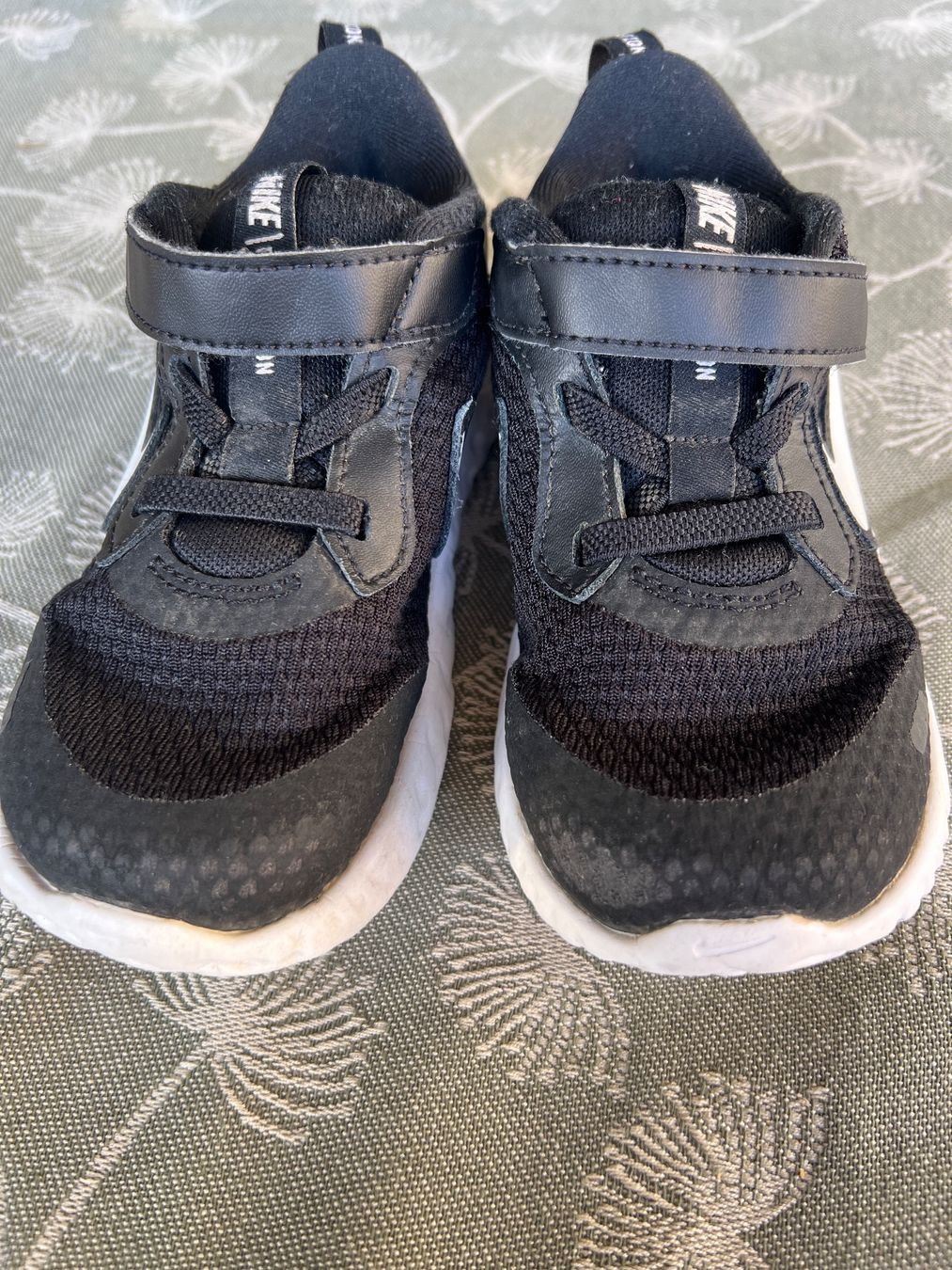 Nike Scarpe per ragazzi: Nike Revolution, Grösse 27 26 – Usato da Sennhof venduto da Dealmonster 2