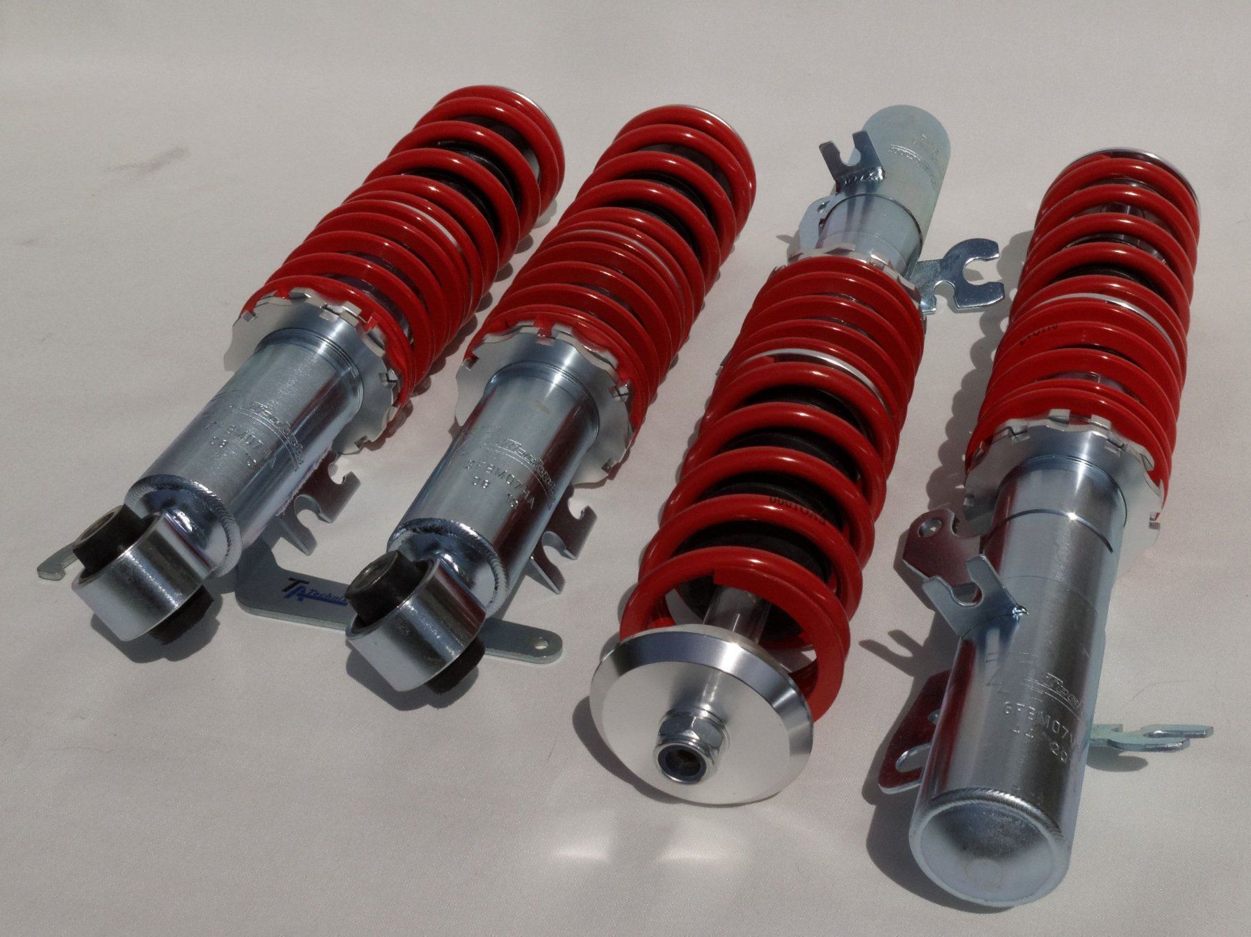 Mini Alle Autoersatzteile: AUSVERKAUF Gewindefahrwerk Mini Typ R50 – Neu und originalverpackt aus Vuisternens-dt-Romont von Coilover 3