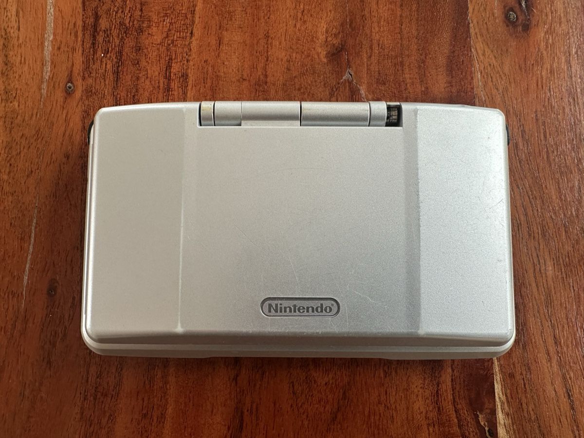 Nintendo Console: Nintendo DS plus 1 Spiel  – Usato da Zürich venduto da Kareljan