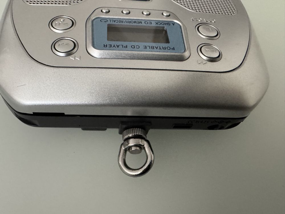 Panasonic Lecteur media portable: Panasonic sl-ph270 cd player portabel – D'occasion à Zunzgen par milesdavis76 4