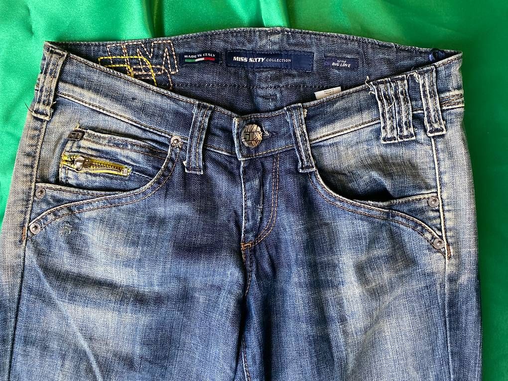 Jeans: Miss Sixty Jeanshose bootcut vintage – Usato da St. Gallen venduto da Konstanza 1