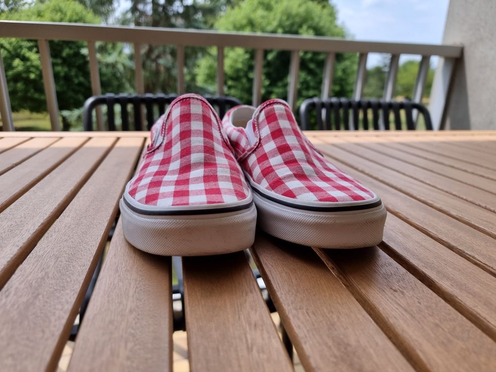 Vans rouge hotsell à carreaux