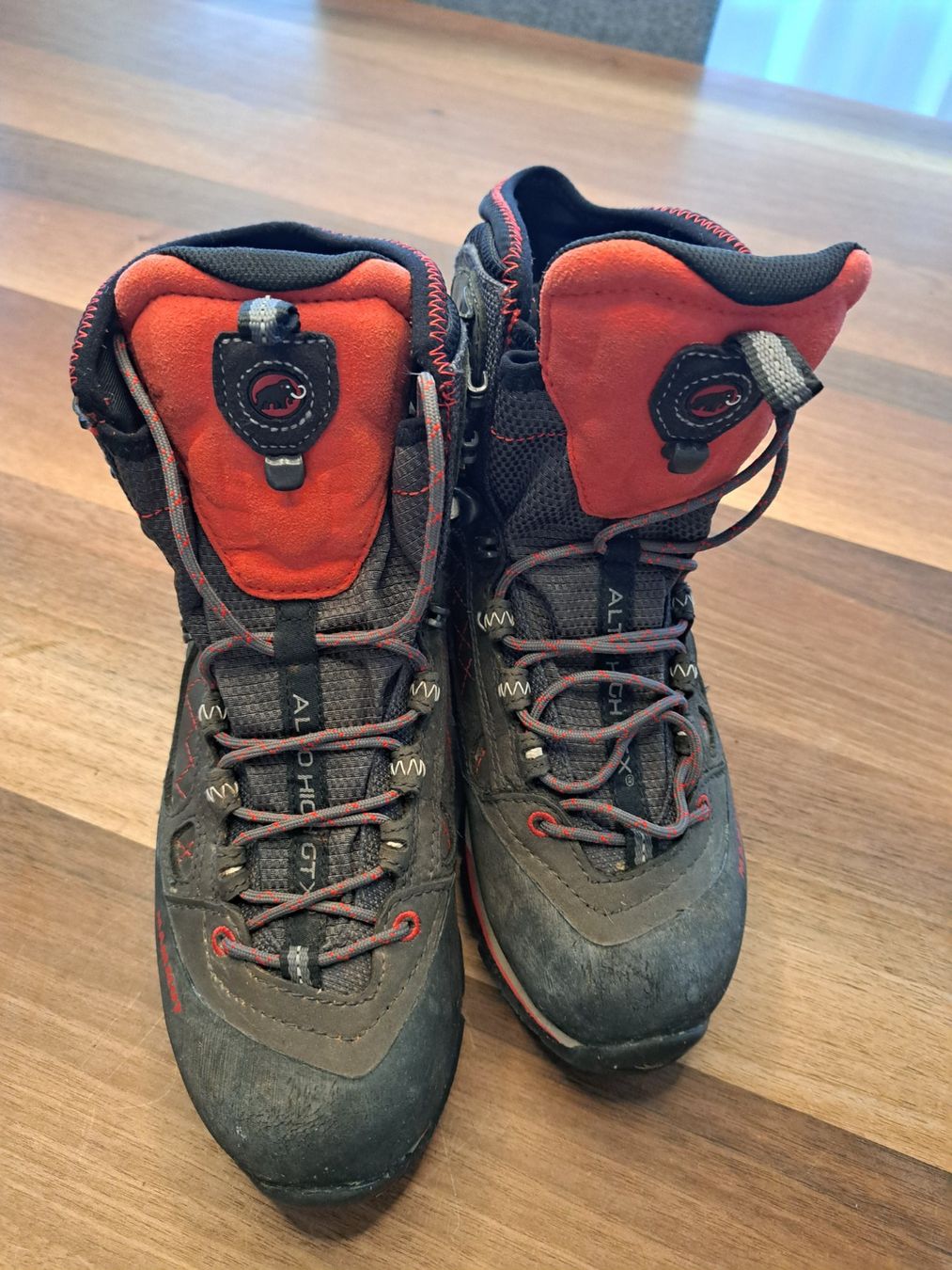 Mammut Scarpe da uomo: Wanderschuhe Mammut Gr. 40 2/3 – Usato da Baar venduto da Bruce37 1