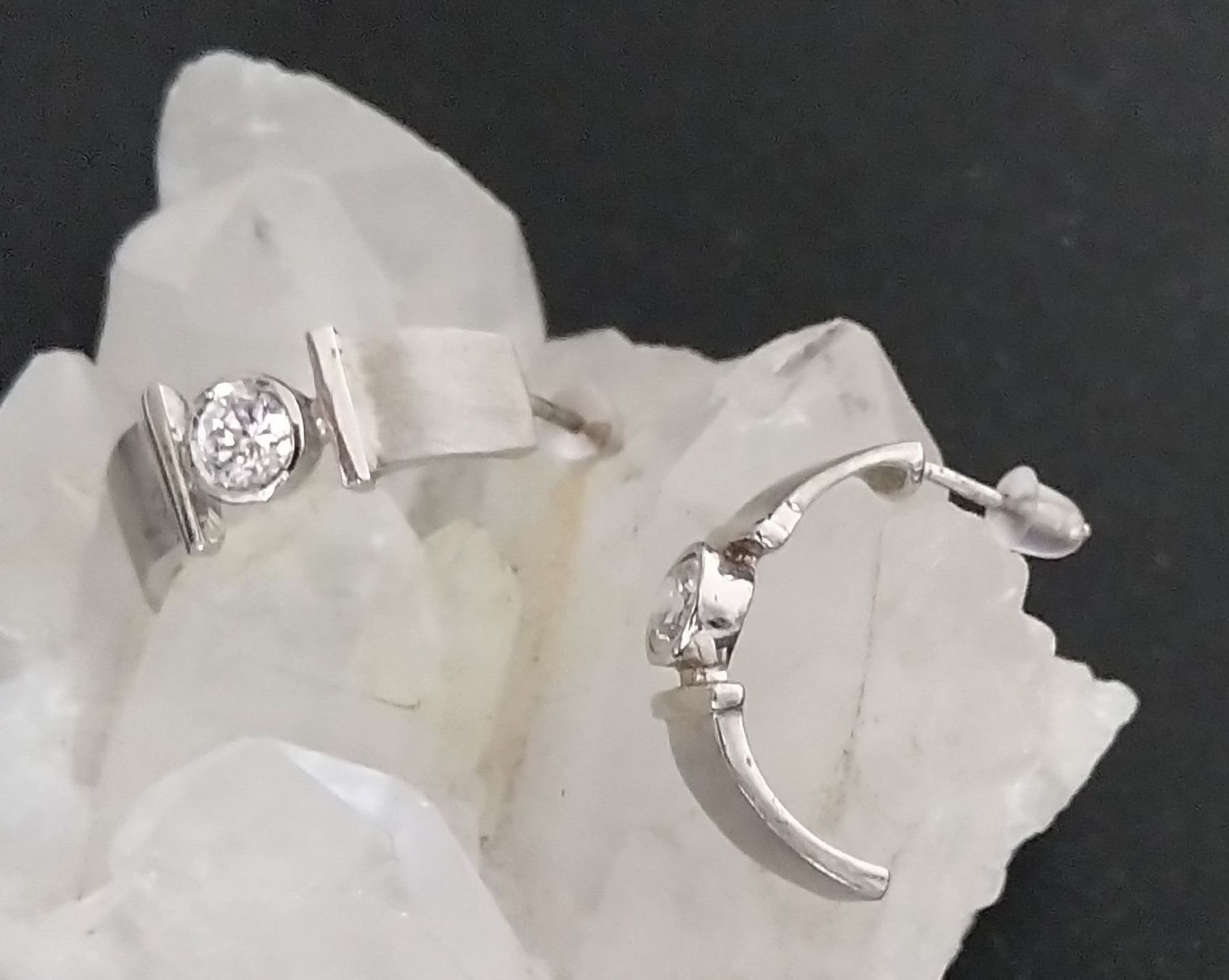 Orecchini pendenti & Orecchini a lobo: OHRRINGE IN 925 SILBER MIT STEIN – Usato da Romanshorn venduto da BoutiqueA 3