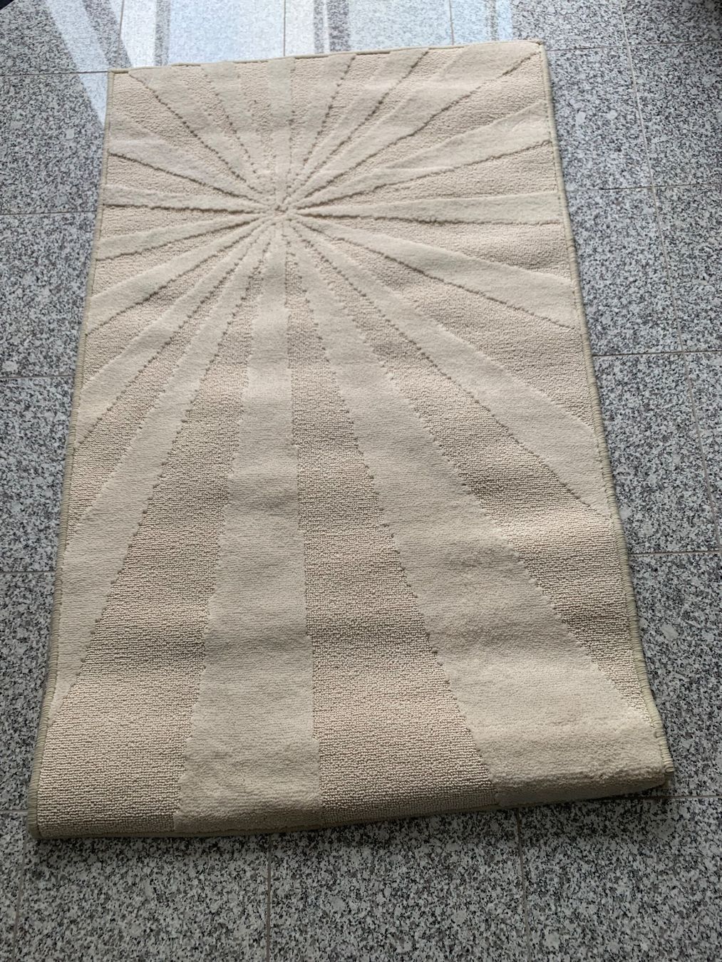 Teppiche: Teppich – Neu und originalverpackt aus Killwangen von Roki67