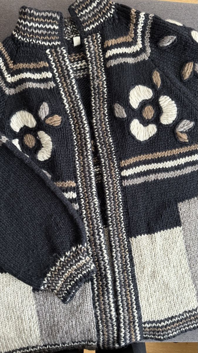 Giacche: Strickjacke – Usato da Zürich venduto da sel_9kd 2