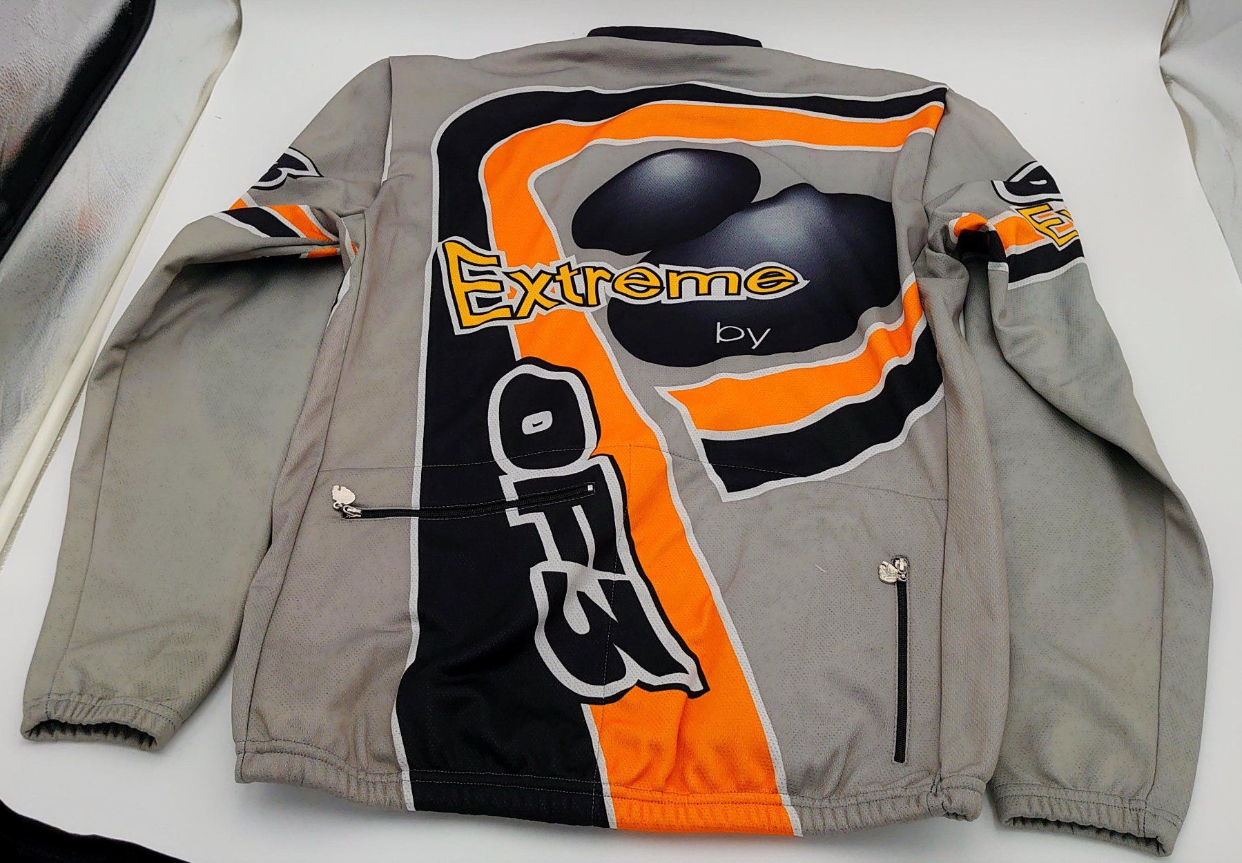 Completi: OF3 - Veloanzug mit Jacke und Hose – Nuovo e nell'imballaggio originale da Biel/Bienne venduto da TheShop4U 1