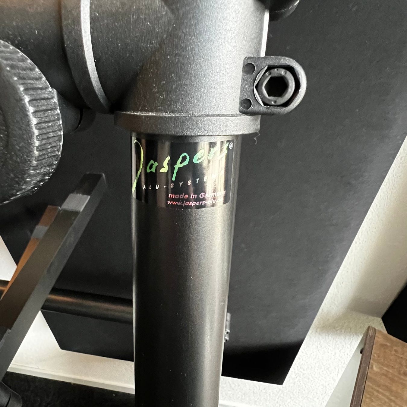 Instrumenten-& Notenständer: Jaspers Keyboardständer 4D-120B mit Custom Holzauflage – Gebraucht aus Sissach von Subnoize 1