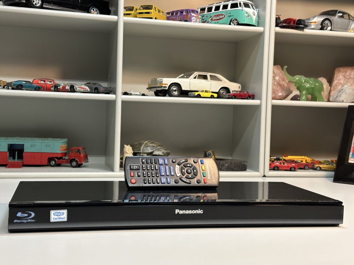 Panasonic Lettore multimediale & Streamer: Panasonic DMP-BDT310 Blu-ray Player 3D Full HD – Usato da Wädenswil venduto da HobbyZimmer