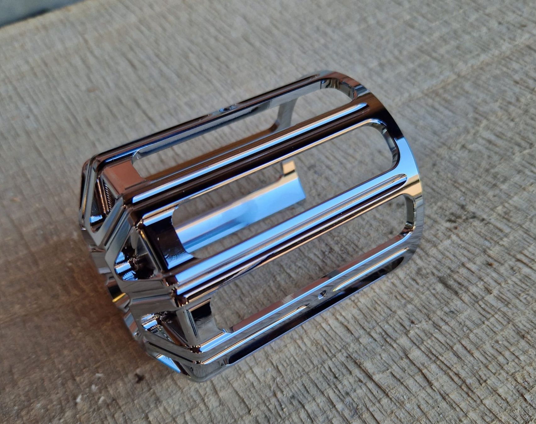 Harley-Davidson Tutti i ricambio per moto: Harley Ölfilter Verkleidung – Nuovo e nell'imballaggio originale da Dorf venduto da Messer-Schweiz