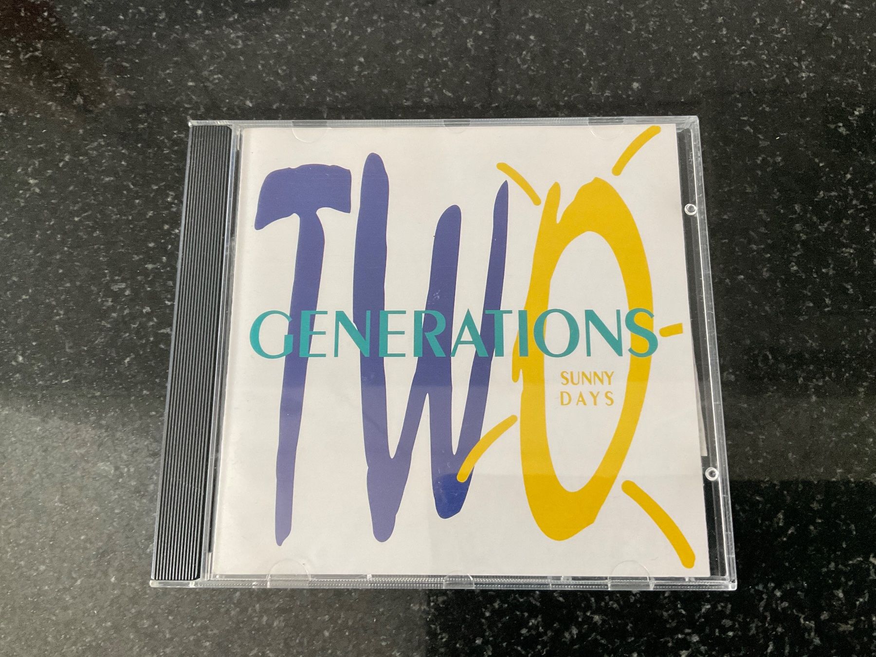 CD: CD: Two Generations, Sunny Days, Oli Meier – Nuovo (secondo la descrizione) da Wetzikon ZH venduto da CZ.