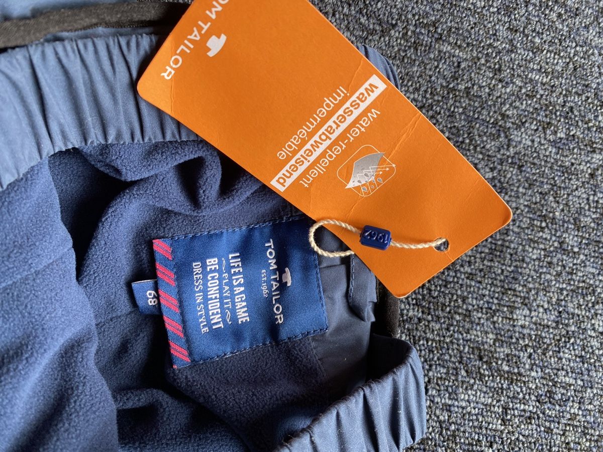 Lotti di vestiti: Tom tailor skihose Gr. 68 + 2 paar Handschuhe – Nuovo (secondo la descrizione) da Derendingen venduto da ros_9jmc 2
