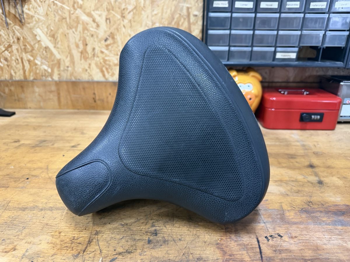 Piaggio Pièces pour mobylette: Sattel Piaggio Ciao Typ c24, Bj. 1999 – D'occasion à Bützberg par miciokmici 2