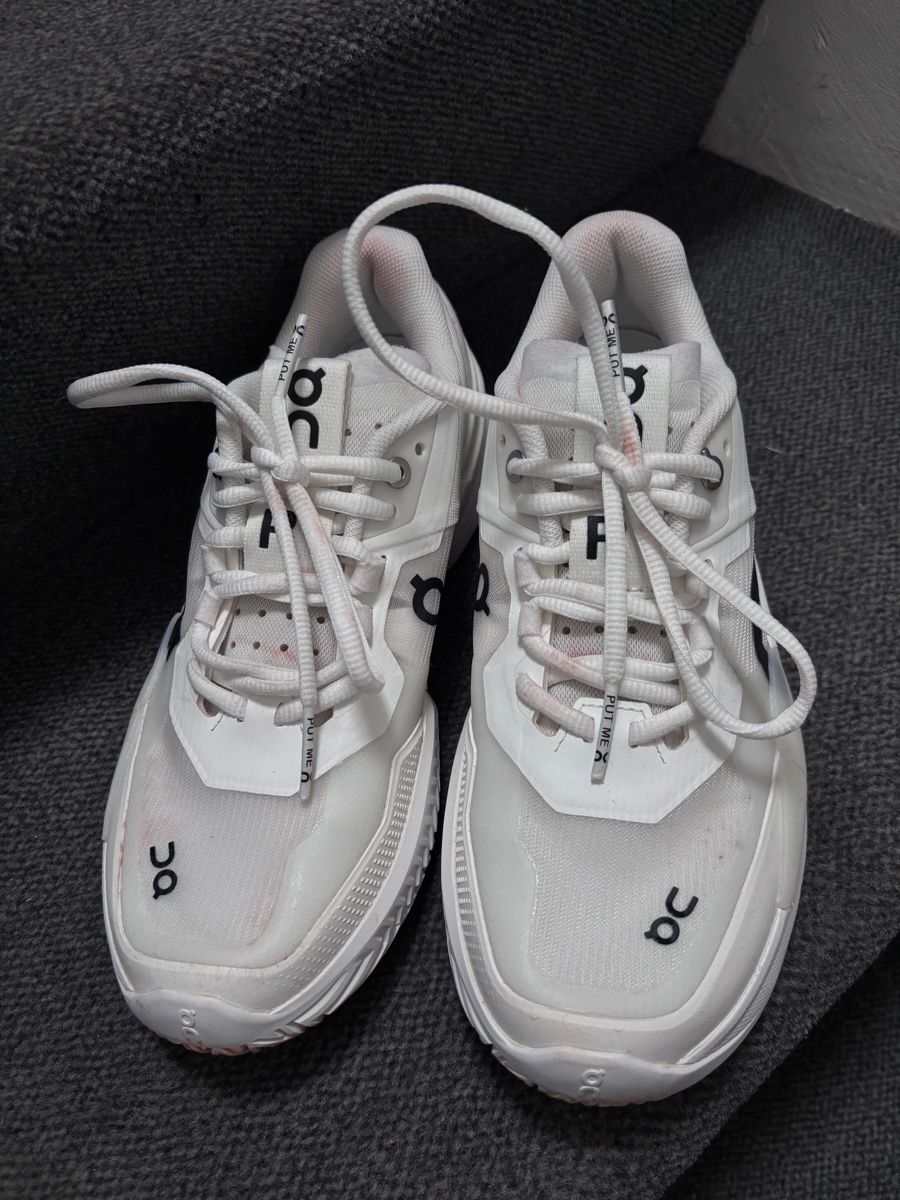 On Scarpe da donna: ON RUNNING - the Roger pro 2 – Usato da Zürich venduto da Hanna-Hadorn 2