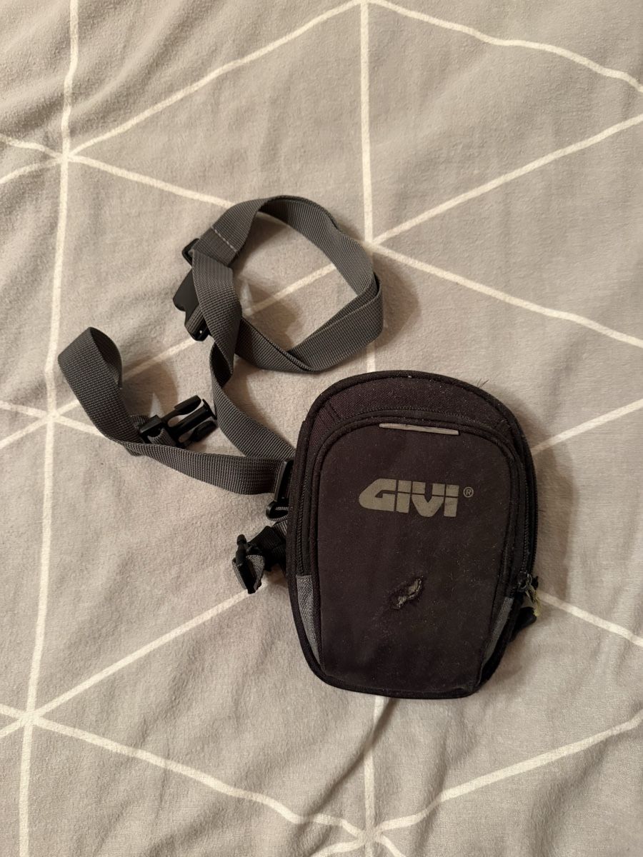 Givi Borse: Beintasche Givi – Usato da Appenzell Steinegg venduto da abcdefg070 1