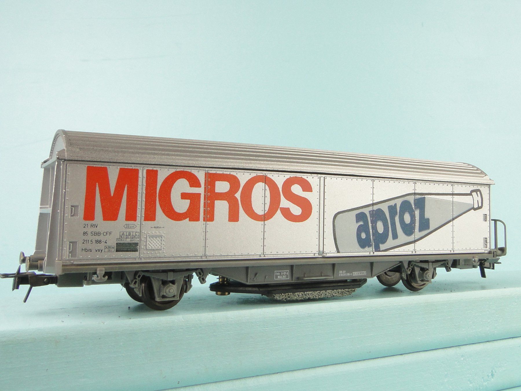 Roco Modellini di ferrovie: ROCO Clean / SBB Migros – Usato da Bülach venduto da cann11 3