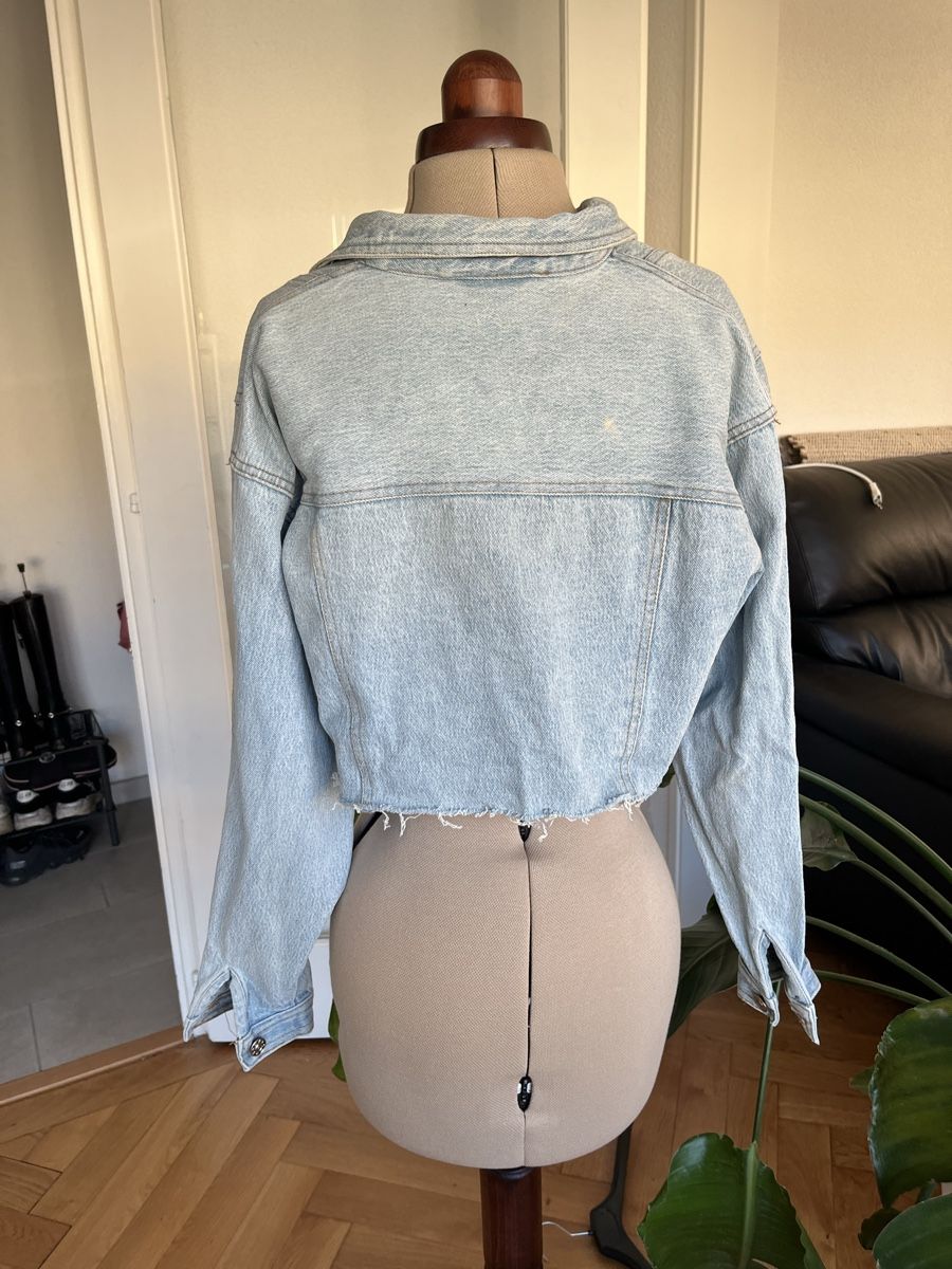 Vestes: Cropped jeans jacket – D'occasion à Lausanne par Lillielillie 2