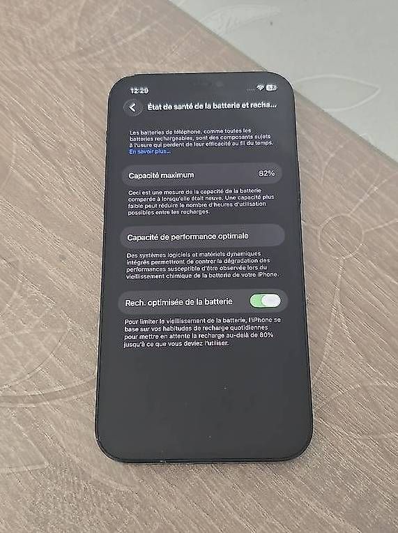 Apple Telefoni cellulari / Smartphones: iPhone 12 | 64GB | Garantie – Usato da Renens VD venduto da MTD2211 6