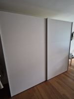 Schrank weiss mit Schiebetüren sehr massiv