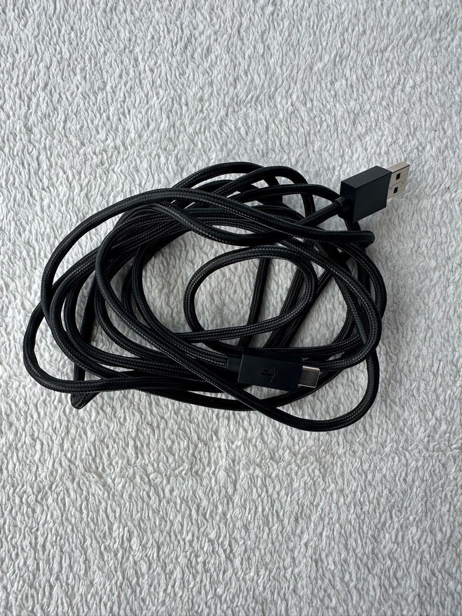 Sony Controller: PS5 pro controller – Usato da Villmergen venduto da Edith03 3