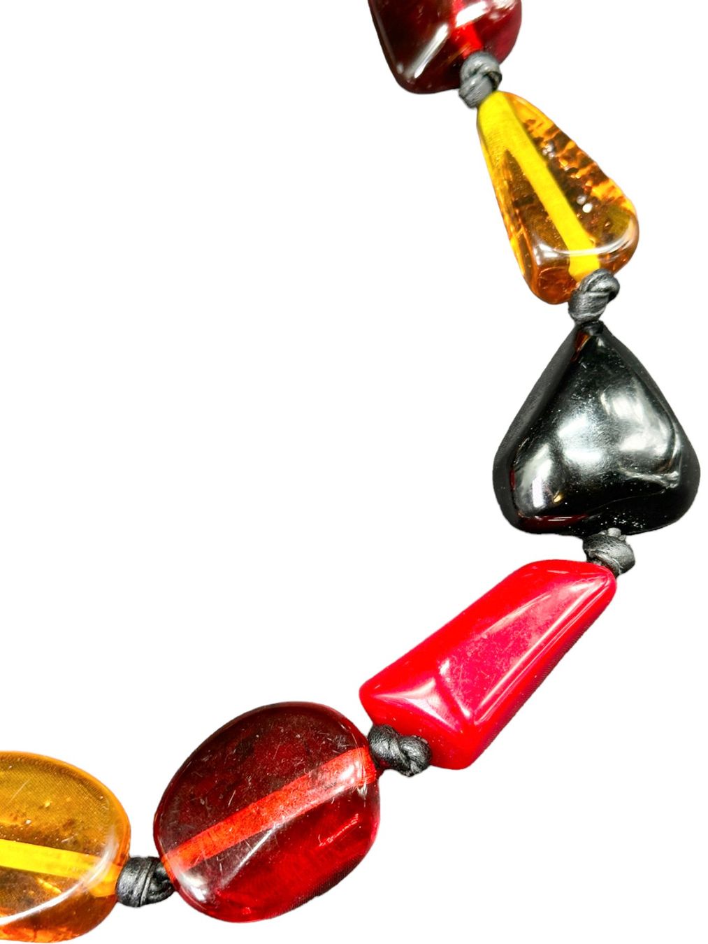 Collier Pendentif SOBRAL En Résine - Occasion, Parfait Pour Un Look Unique