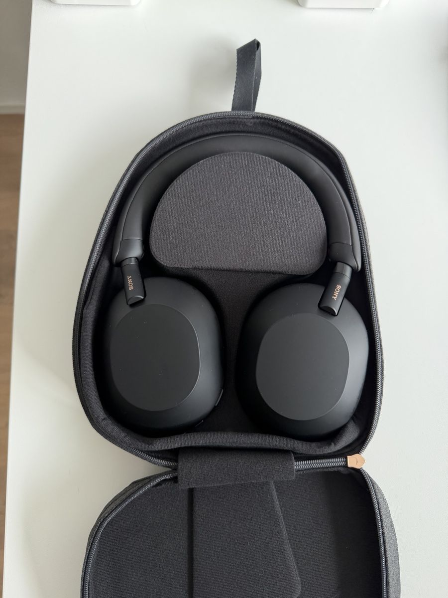 Sony Cuffie: Sony XM5 – Nuovo (secondo la descrizione) da Emmenbrücke venduto da powerrangers0094
