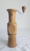 Getreidemühle Kornkraft Fabula, gefertigt aus Buchenholz
