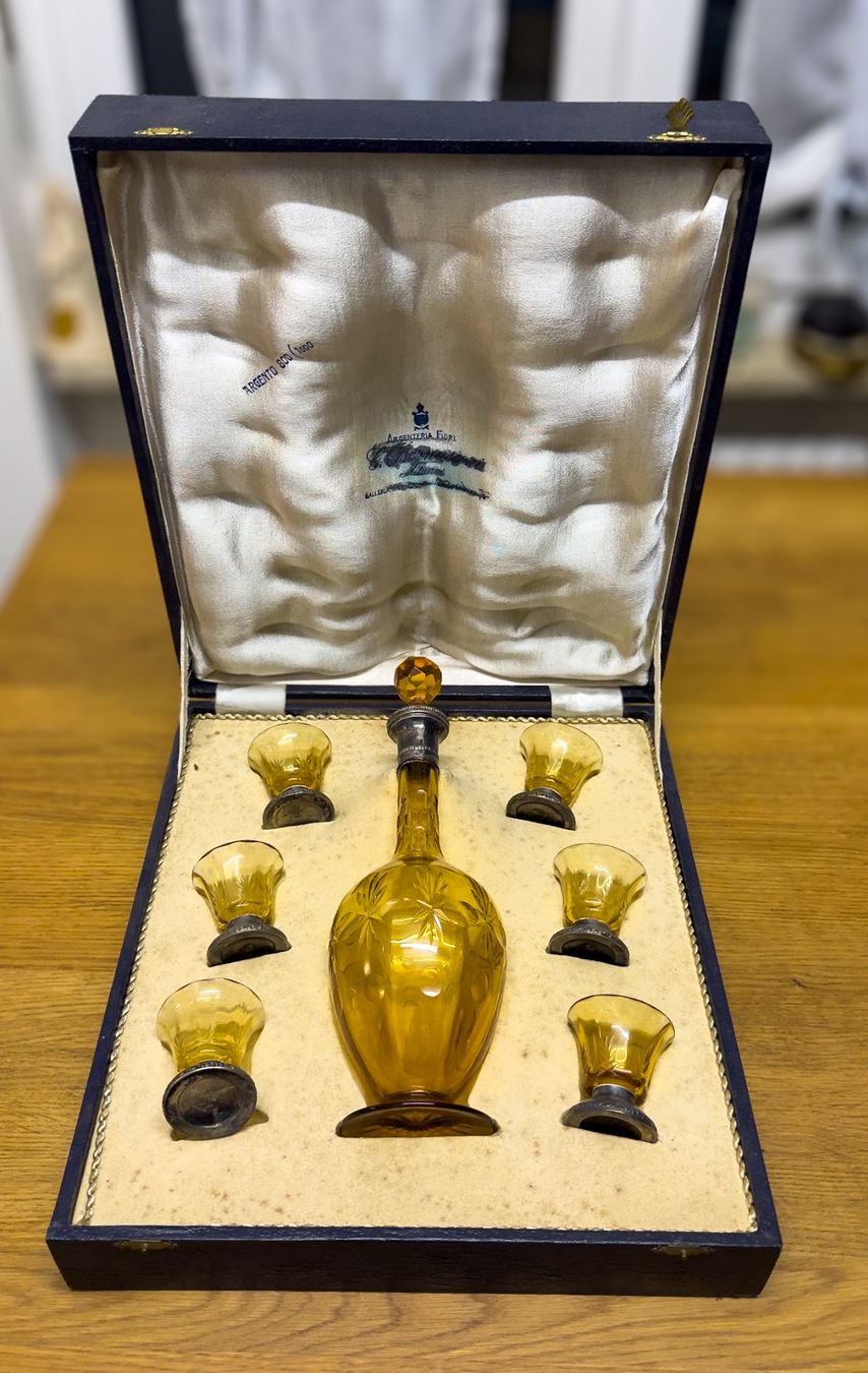 Caraffe: Antikes Likörset Karaffe + 6 Gläser 800 Silber – Usato da Zürich venduto da stevocem