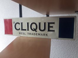 Geprägtes Vintage Emaille Werbeschild CLIQUE 77cm x 17 cm