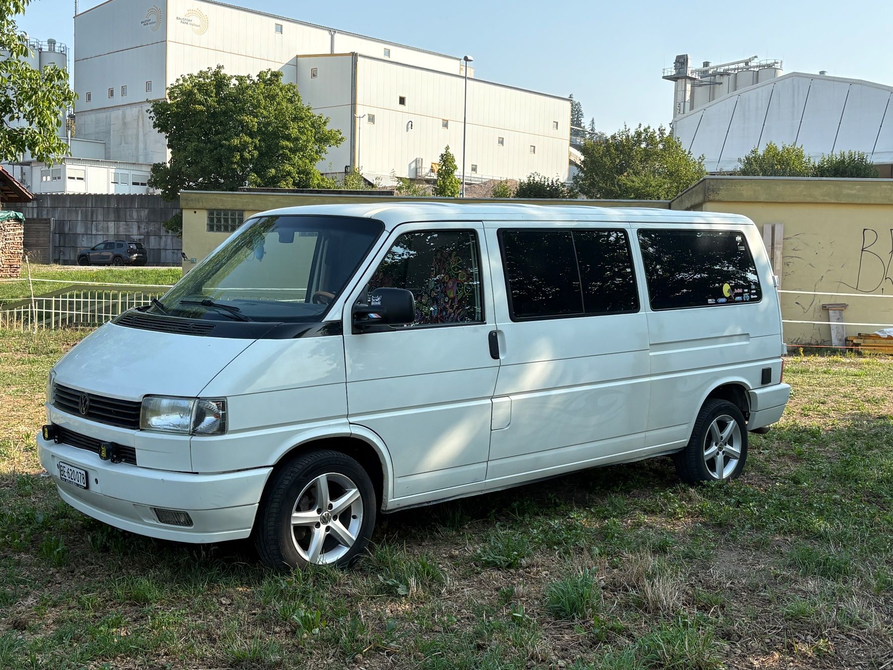 VW Automobili: VW Bus T4 – Usato da Walliswil-Nbipp venduto da patgific 1