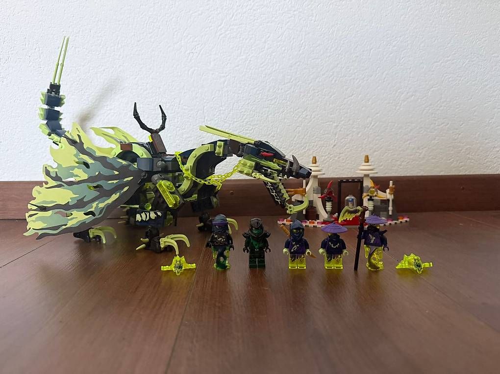 Kit di costruzioni: Ninjago 70736 Angriff des Morro Drachens – Usato da Buochs venduto da Jason_Achermann_2007